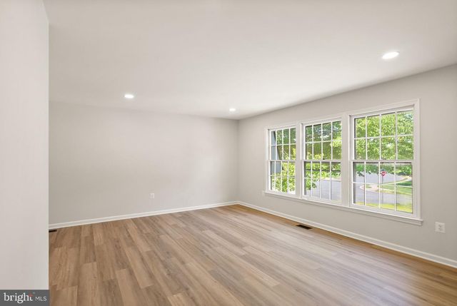 8803 HAYLOAD CT, Springfield, VA 22153