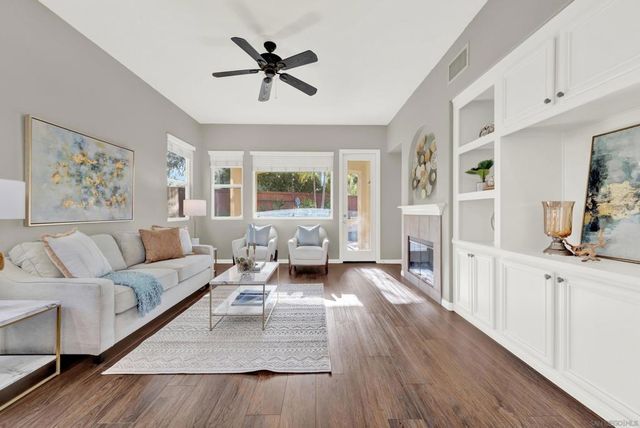 10109 Prairie Fawn Dr, San Diego, CA 92127