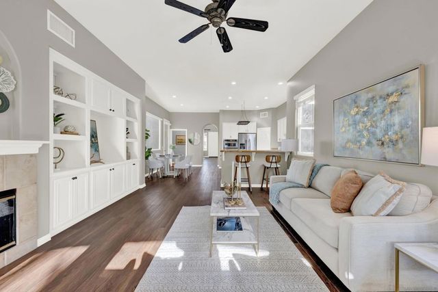 10109 Prairie Fawn Dr, San Diego, CA 92127