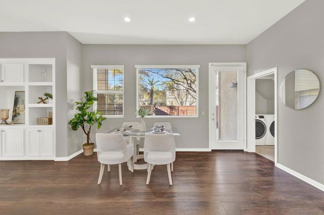 10109 Prairie Fawn Dr, San Diego, CA 92127