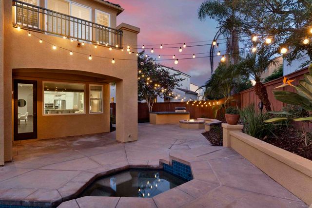 10109 Prairie Fawn Dr, San Diego, CA 92127