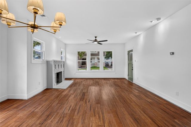 716 W Cottage Street, Houston, TX 77009