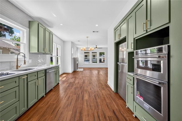 716 W Cottage Street, Houston, TX 77009