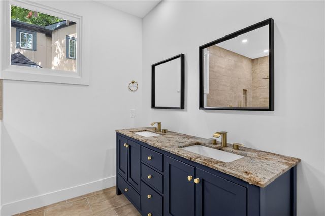 716 W Cottage Street, Houston, TX 77009