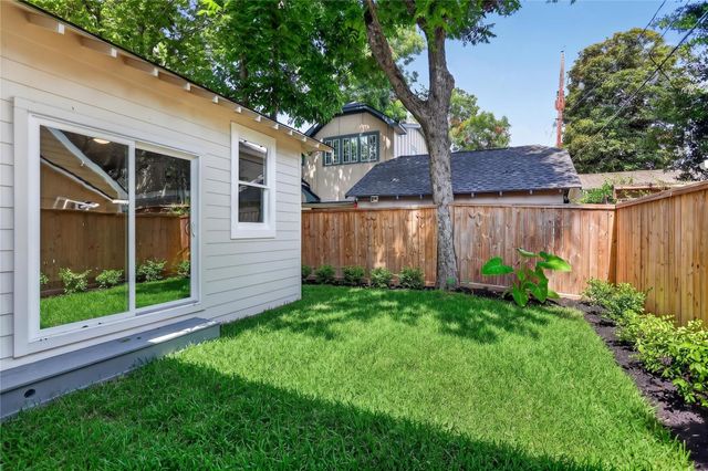 716 W Cottage Street, Houston, TX 77009