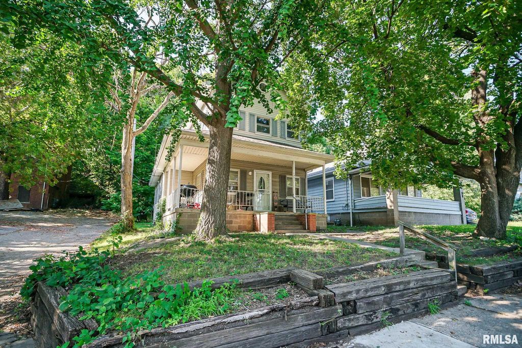 1401 NE GLENDALE Avenue, Peoria, IL 61603