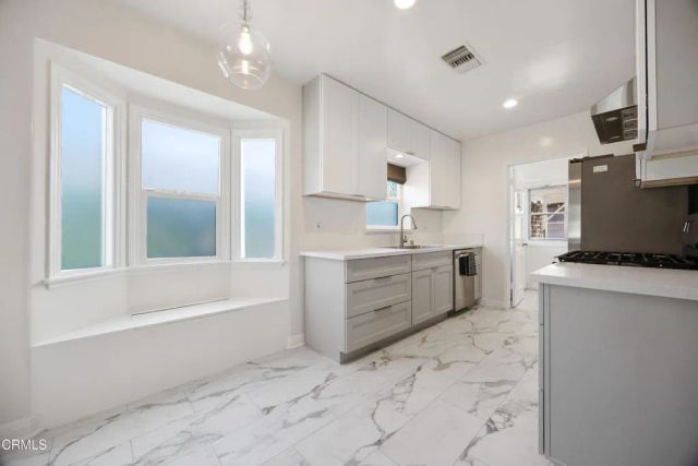 2380 Queensberry Road, Pasadena, CA 91104