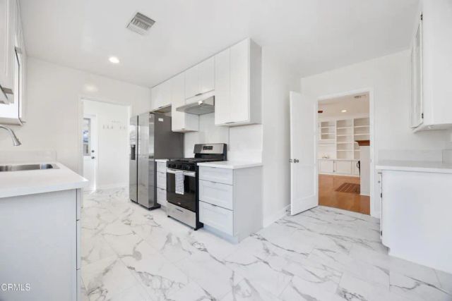 2380 Queensberry Road, Pasadena, CA 91104