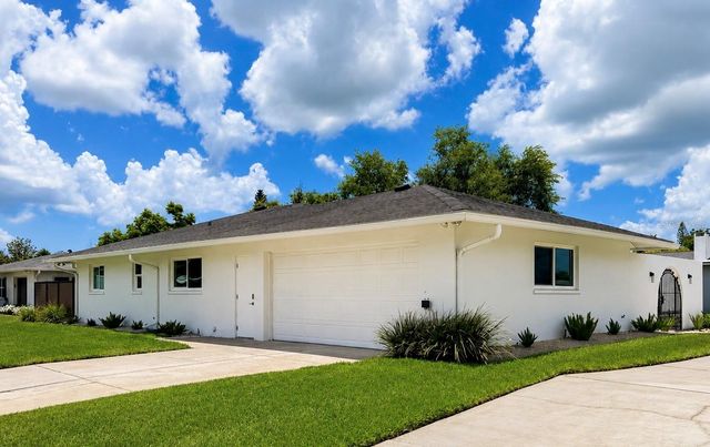 2806 SATSUMA DRIVE, Sarasota, FL 34239