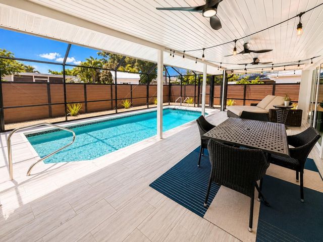 2806 SATSUMA DRIVE, Sarasota, FL 34239