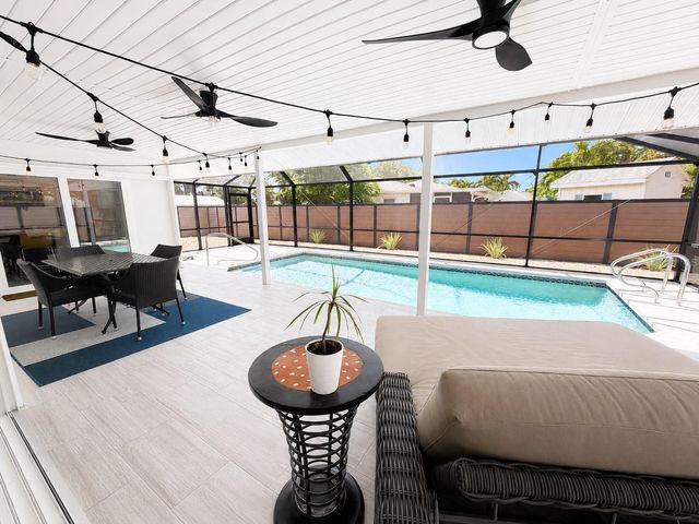 2806 SATSUMA DRIVE, Sarasota, FL 34239