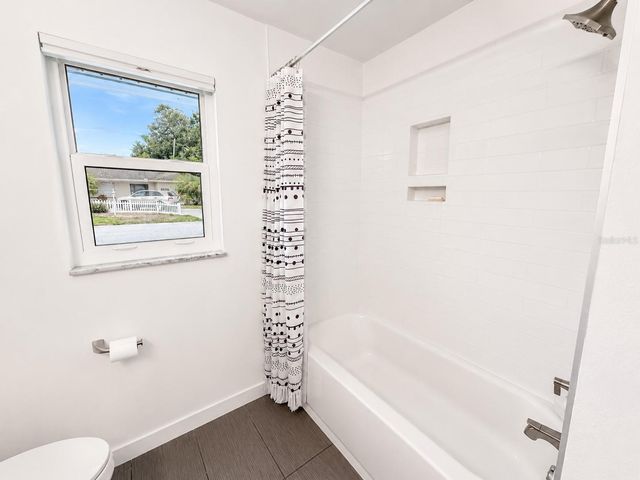 2806 SATSUMA DRIVE, Sarasota, FL 34239