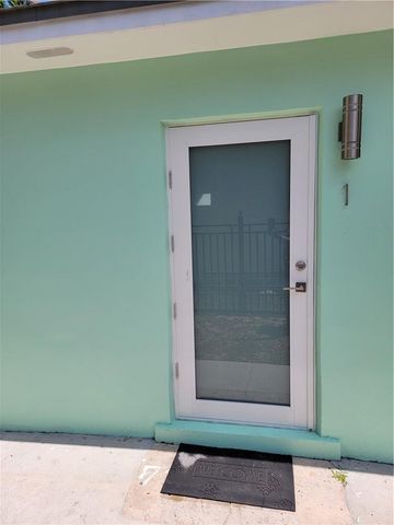 1010 NW 3rd Ave, Hallandale Beach, FL 33009