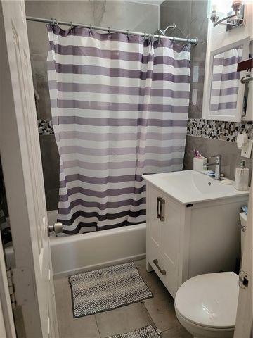 1010 NW 3rd Ave, Hallandale Beach, FL 33009