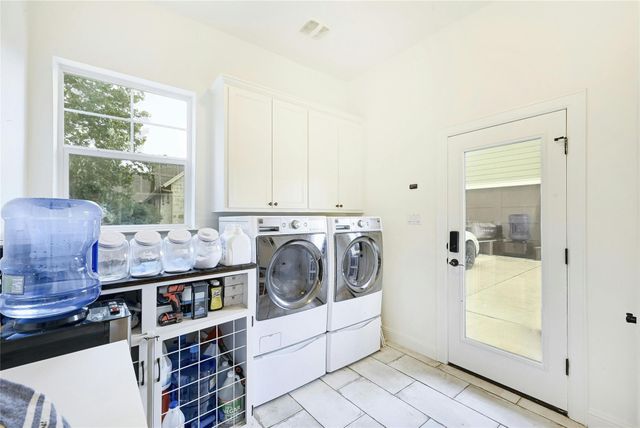 1501 Trebled Waters Trl, Driftwood, TX 78619