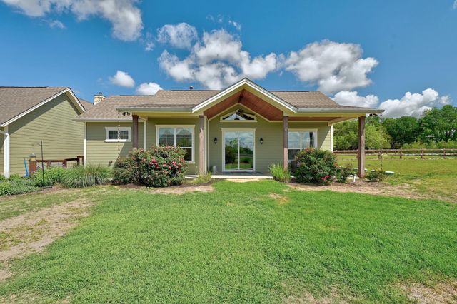 1501 Trebled Waters Trl, Driftwood, TX 78619