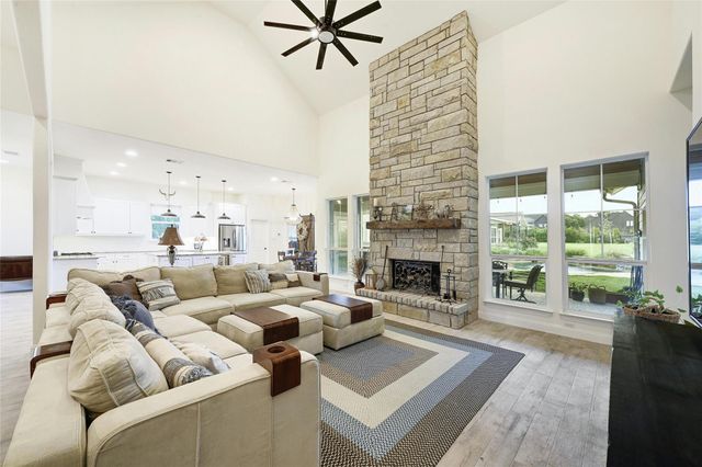 1501 Trebled Waters Trl, Driftwood, TX 78619