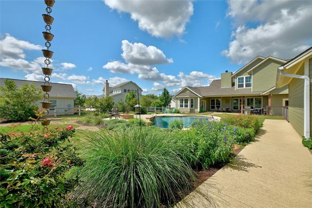 1501 Trebled Waters Trl, Driftwood, TX 78619