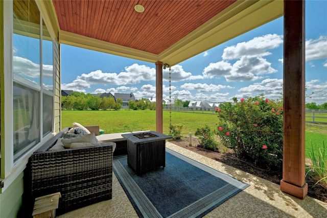 1501 Trebled Waters Trl, Driftwood, TX 78619