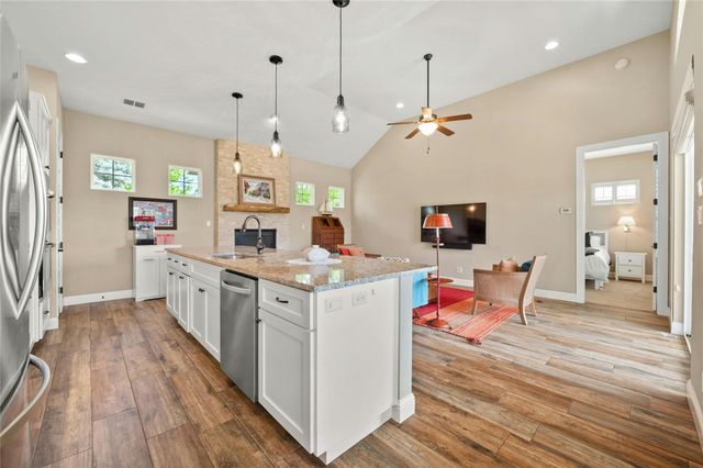 1501 Trebled Waters Trl, Driftwood, TX 78619