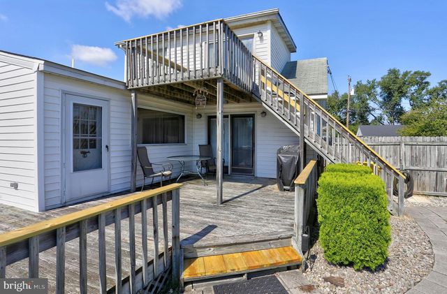 7821 BODKIN VIEW DR, Pasadena, MD 21122