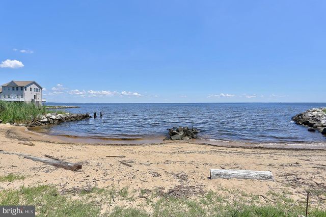 7821 BODKIN VIEW DR, Pasadena, MD 21122