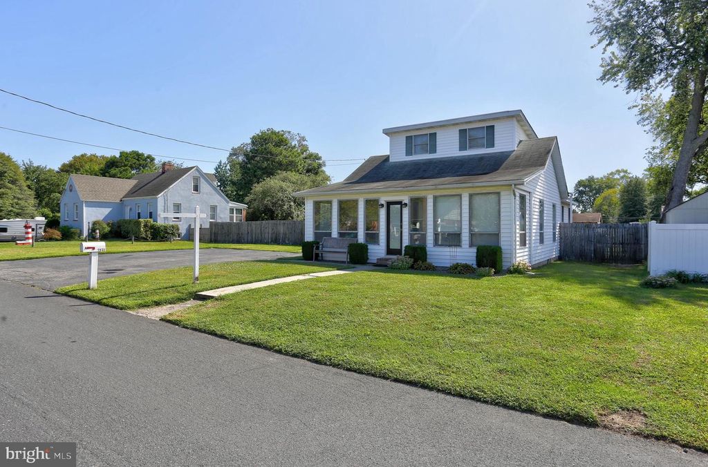 7821 BODKIN VIEW DR, Pasadena, MD 21122