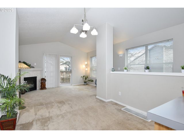 15816 Ne MILTON Pl, Portland, OR 97230