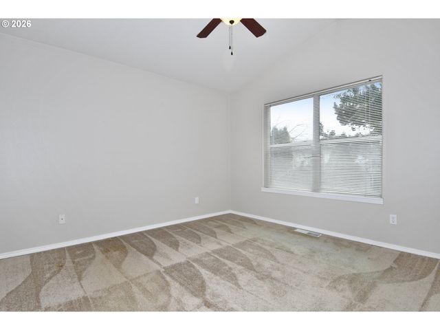 15816 Ne MILTON Pl, Portland, OR 97230