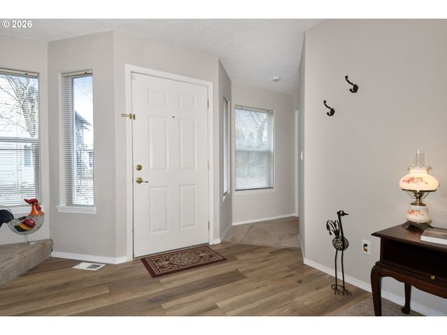 15816 Ne MILTON Pl, Portland, OR 97230