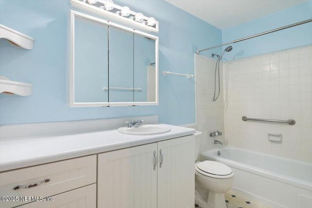 8181 TRAFALGAR Square, Jacksonville, FL 32217