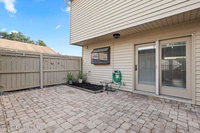 8181 TRAFALGAR Square, Jacksonville, FL 32217