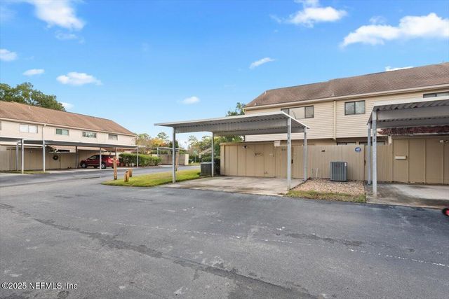 8181 TRAFALGAR Square, Jacksonville, FL 32217