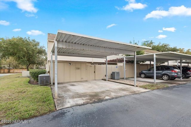 8181 TRAFALGAR Square, Jacksonville, FL 32217