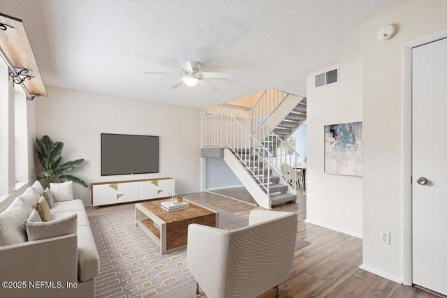 8181 TRAFALGAR Square, Jacksonville, FL 32217