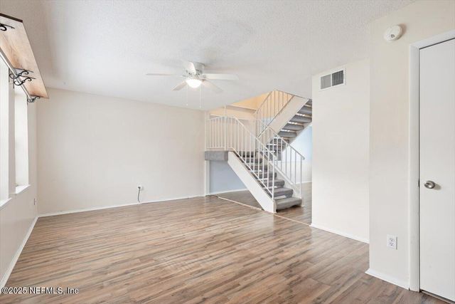 8181 TRAFALGAR Square, Jacksonville, FL 32217