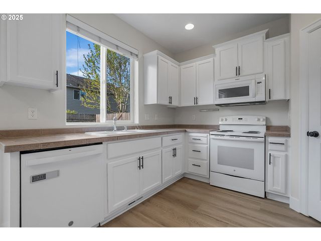 9217 Ne 81ST Loop, Vancouver, WA 98662