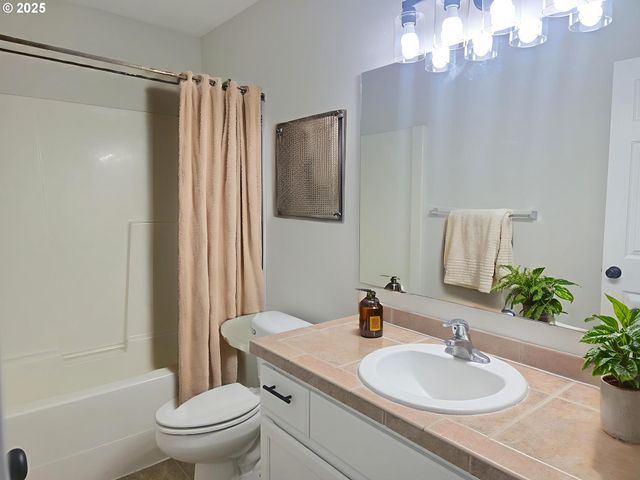 9217 Ne 81ST Loop, Vancouver, WA 98662