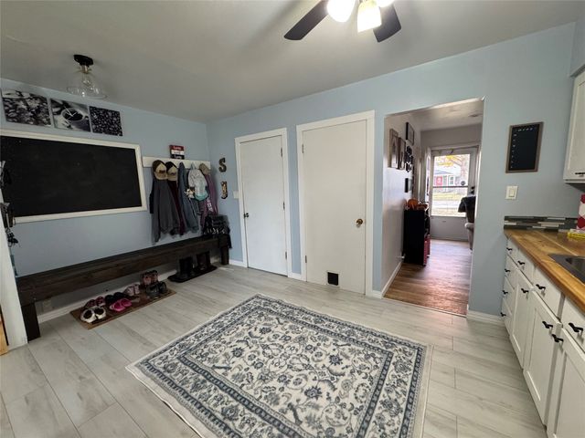 307 E 19th Street N, Newton, IA 50208