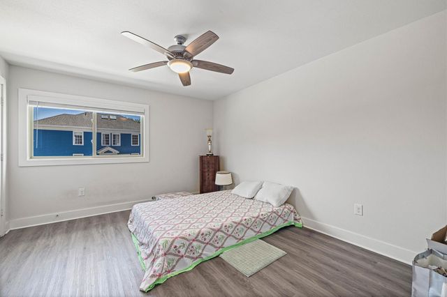 525 11th Street 3, Galveston, TX 77550