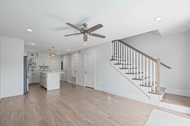 525 11th Street 3, Galveston, TX 77550