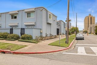 525 11th Street 3, Galveston, TX 77550