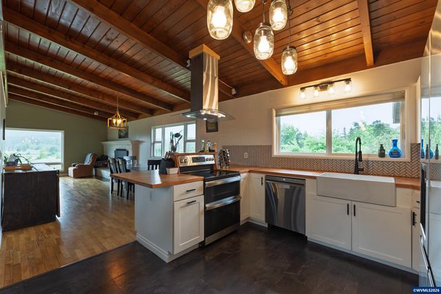 7753 NW Arboretum Rd, Corvallis, OR 97330