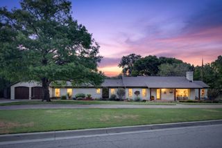 1709 Bluebonnet Drive, Fort Worth, TX 76111