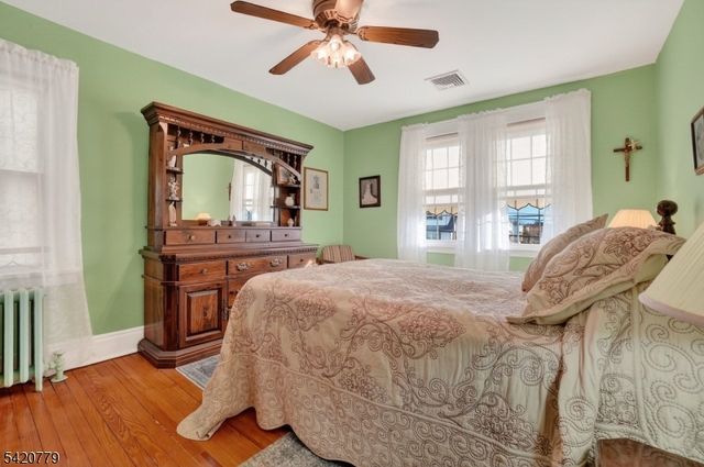 98 Hedden Ter, North Arlington Boro, NJ 07031