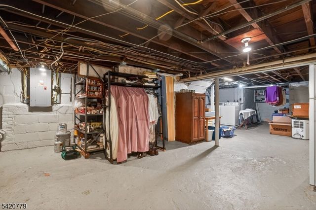 98 Hedden Ter, North Arlington Boro, NJ 07031