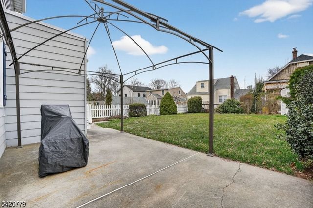 98 Hedden Ter, North Arlington Boro, NJ 07031