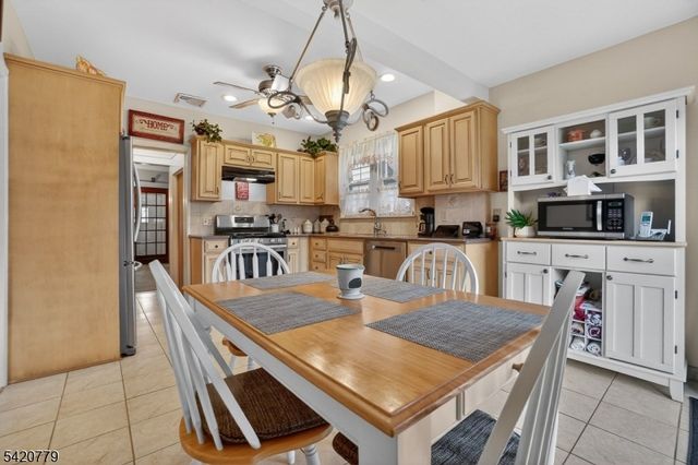 98 Hedden Ter, North Arlington Boro, NJ 07031