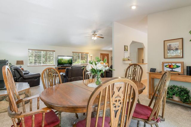 6221 Speckled Rd, Pollock Pines, CA 95726