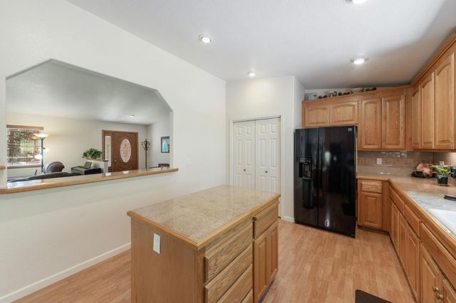 6221 Speckled Rd, Pollock Pines, CA 95726